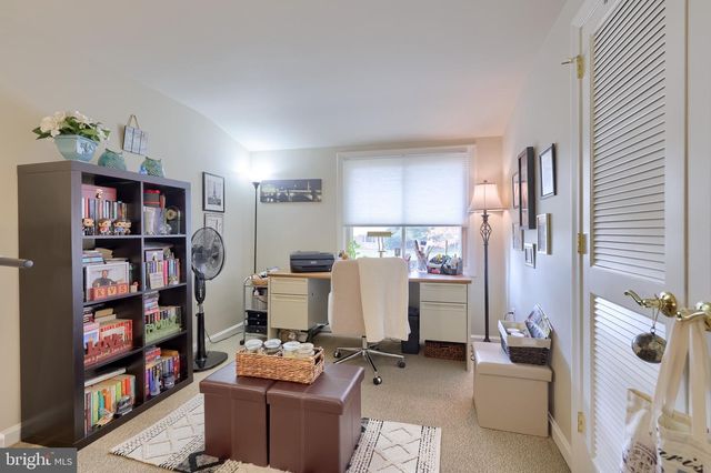 310 BLUFF VIEW DR, Lancaster, PA 17601