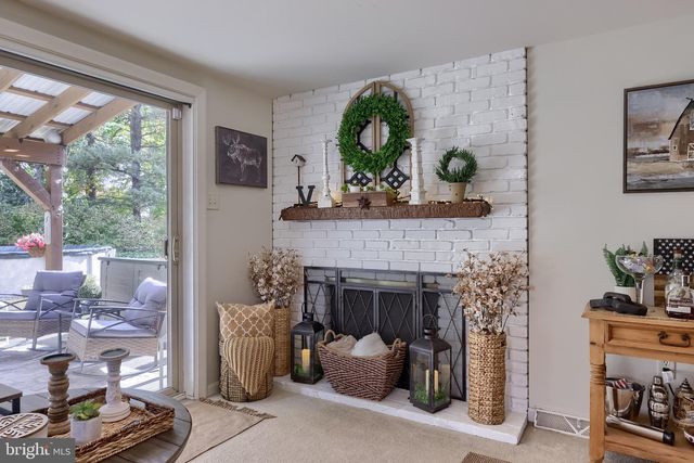 310 BLUFF VIEW DR, Lancaster, PA 17601