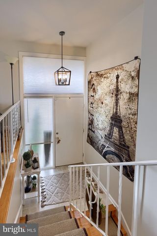 310 BLUFF VIEW DR, Lancaster, PA 17601