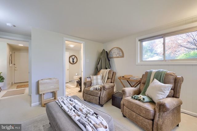 310 BLUFF VIEW DR, Lancaster, PA 17601