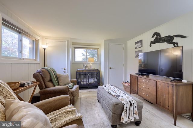 310 BLUFF VIEW DR, Lancaster, PA 17601