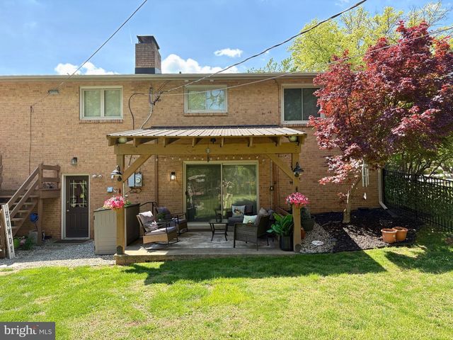 310 BLUFF VIEW DR, Lancaster, PA 17601