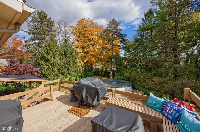 310 BLUFF VIEW DR, Lancaster, PA 17601