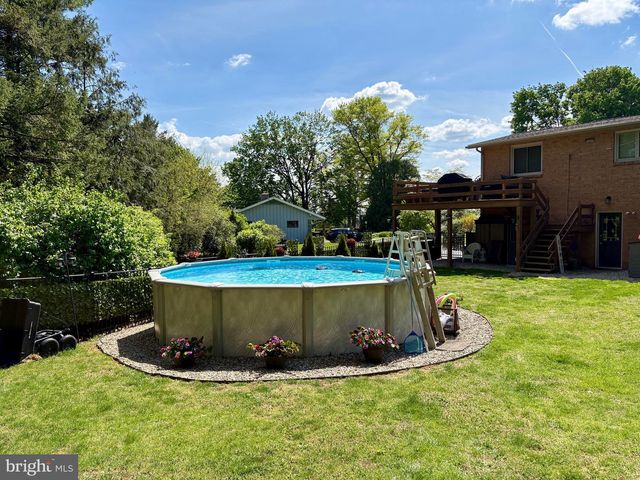 310 BLUFF VIEW DR, Lancaster, PA 17601