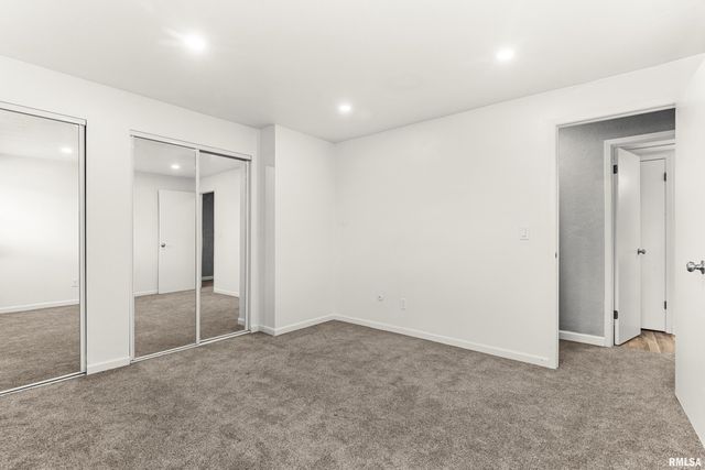 3207 W Willow Knolls Dr Apt C52, Peoria, IL 61614