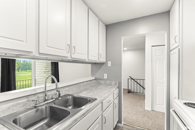 3207 W Willow Knolls Dr Apt C52, Peoria, IL 61614