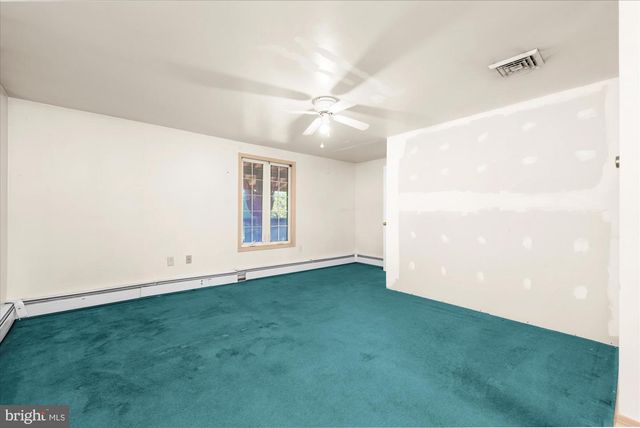 287 KULP RD, Pottstown, PA 19465
