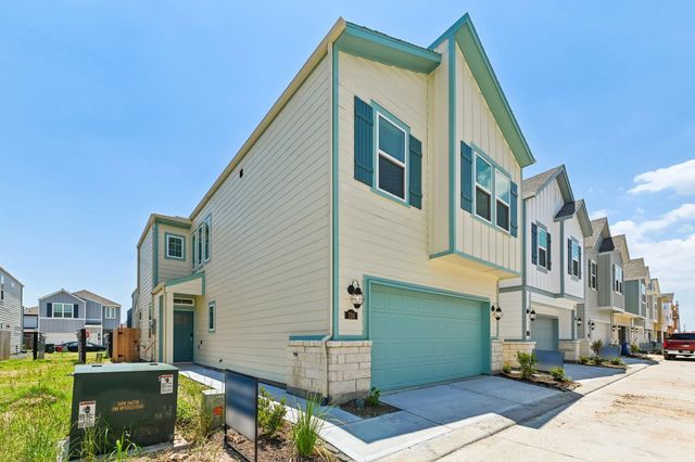 700 Sand Dollar Drive, Kemah, TX 77565
