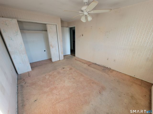 225 West Walk 225, West Haven, CT 06516