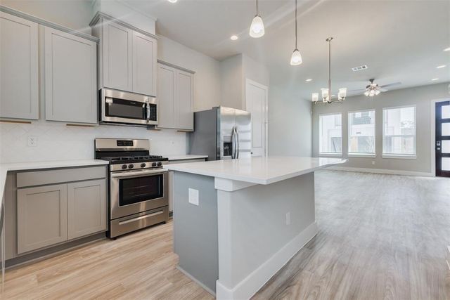 7705 Rainbow Close Lane, Houston, TX 77055