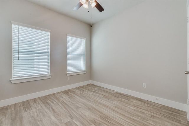 7705 Rainbow Close Lane, Houston, TX 77055