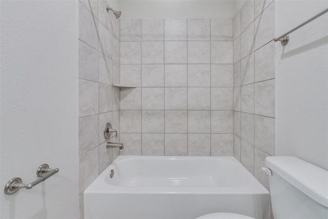 7705 Rainbow Close Lane, Houston, TX 77055