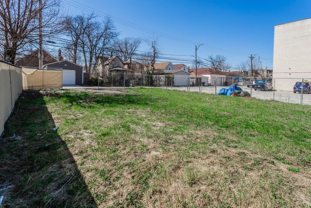8748 S Ashland Avenue, Chicago, IL 60620