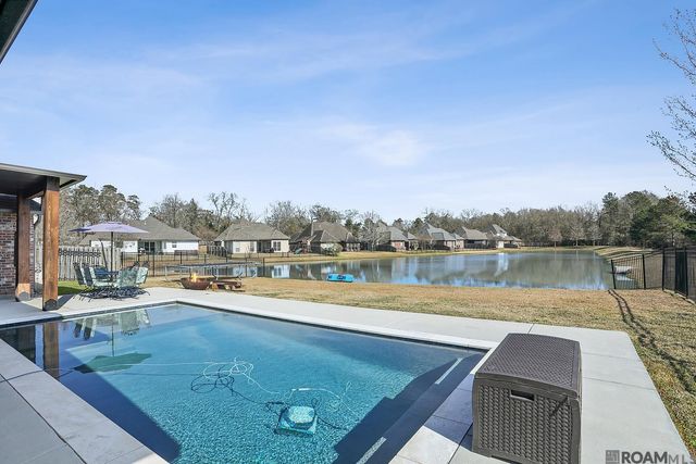 9038 Villa Haven Dr, Greenwell Springs, LA 70739