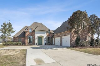 9038 Villa Haven Dr, Greenwell Springs, LA 70739
