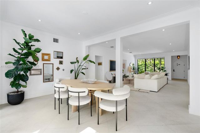 2489 N Meridian Ave, Miami Beach, FL 33140