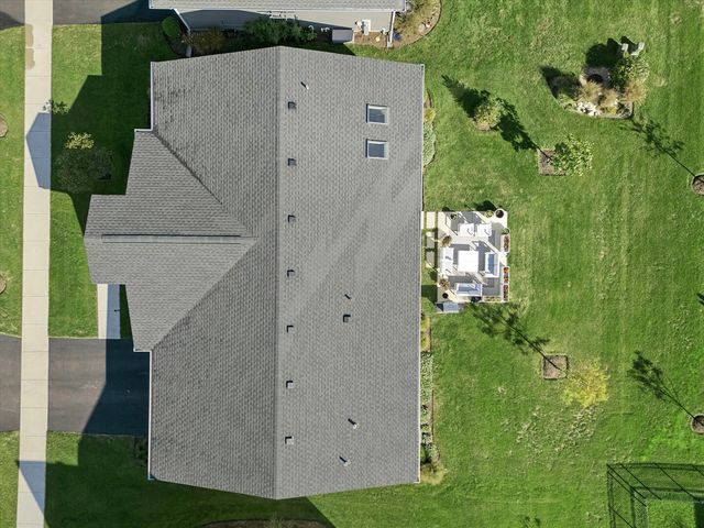 498 Cora Lane, St. Charles, IL 60174