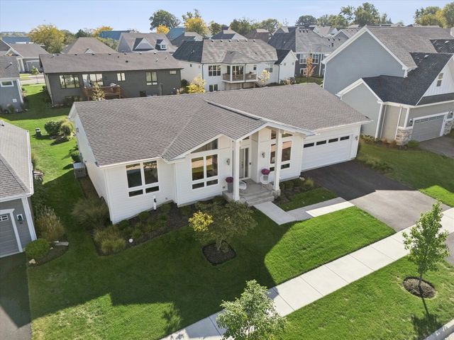 498 Cora Lane, St. Charles, IL 60174