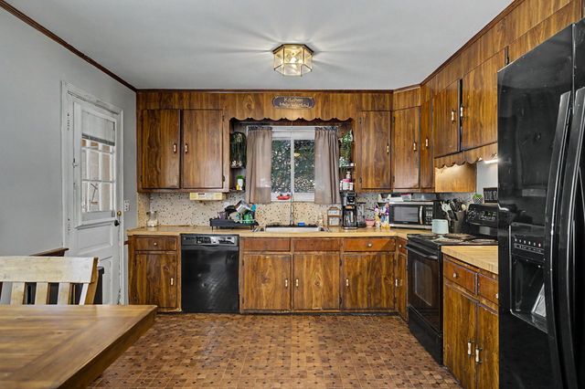 130 Manning Street, Manchester, NH 03103
