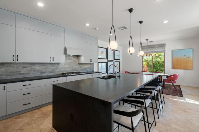 1615 Savvy Court, Palm Springs, CA 92262