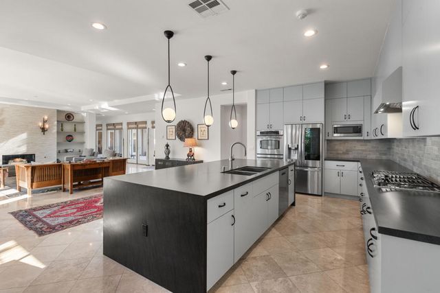 1615 Savvy Court, Palm Springs, CA 92262