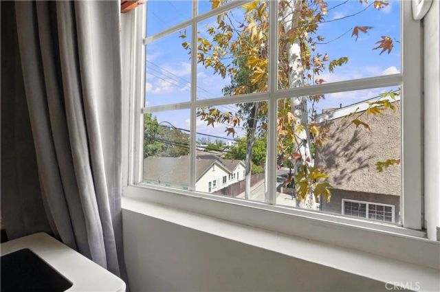 1545 W Jefferson, Los Angeles, CA 90018