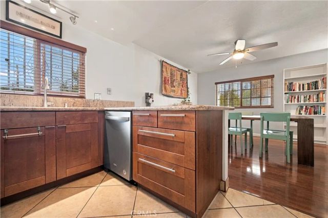1545 W Jefferson, Los Angeles, CA 90018