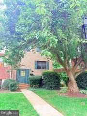 109 SWARTHMORE DR #109, Towson, MD 21204