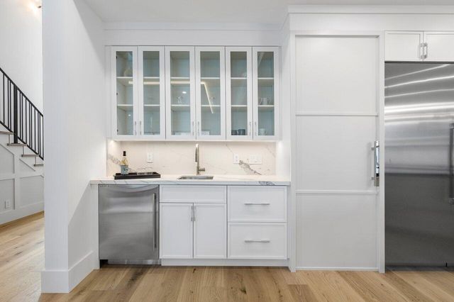 735 SE 4th Avenue, Delray Beach, FL 33483
