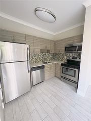 115 Menores Ave 3, Coral Gables, FL 33134