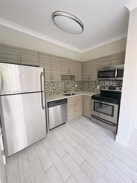 115 Menores Ave 3, Coral Gables, FL 33134