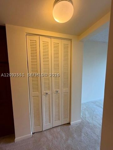 900 Colony Point Cir 416, Pembroke Pines, FL 33026