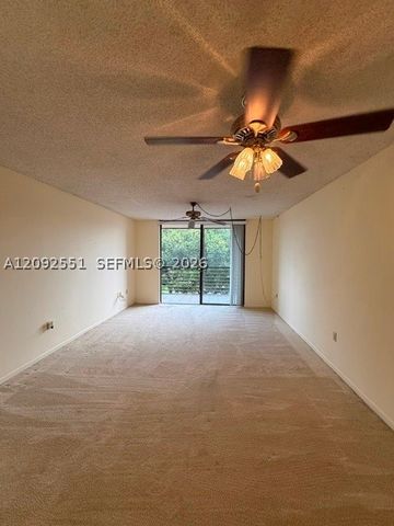 900 Colony Point Cir 416, Pembroke Pines, FL 33026