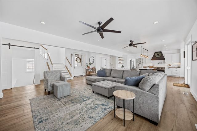 1114 Towne Centre Court, Urbana, IA 52345