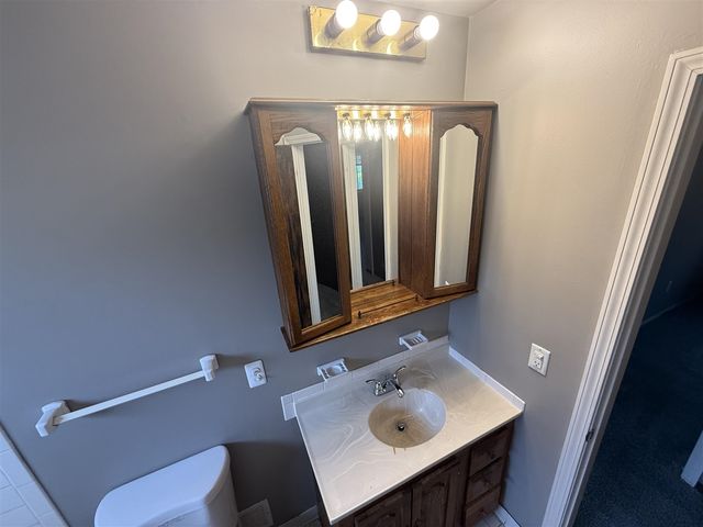 27912 Van Howe Street, Roseville, MI 48066
