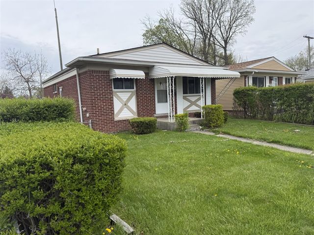 27912 Van Howe Street, Roseville, MI 48066
