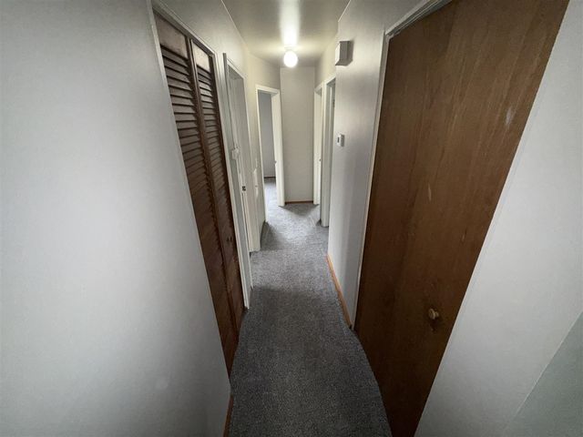 27912 Van Howe Street, Roseville, MI 48066
