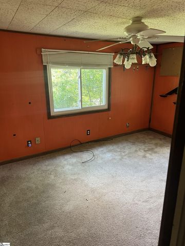 125 Pleasant Retreat Road, Travelers Rest, SC 29690