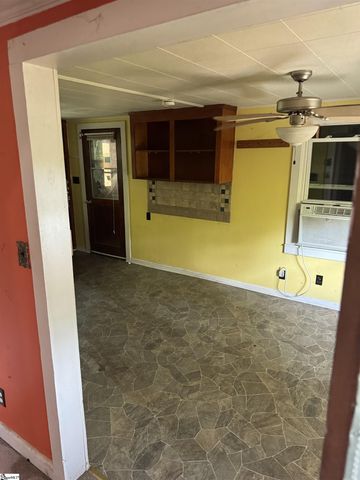 125 Pleasant Retreat Road, Travelers Rest, SC 29690