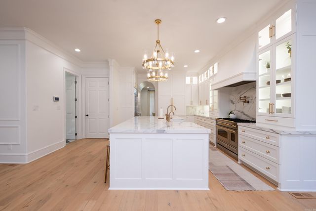 35 Sologne Circle, Little Rock, AR 72223