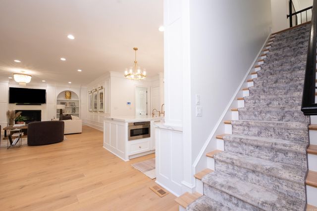 35 Sologne Circle, Little Rock, AR 72223