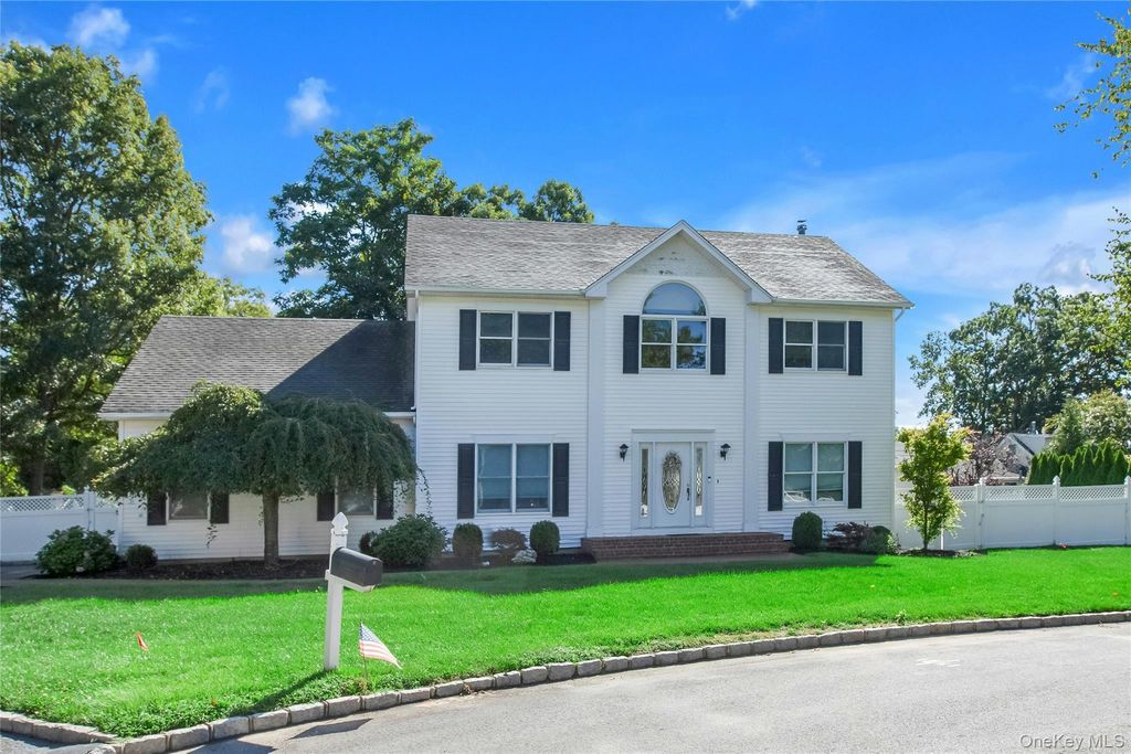 11 Raphael Boulevard, Nesconset, NY 11767 — photo 3