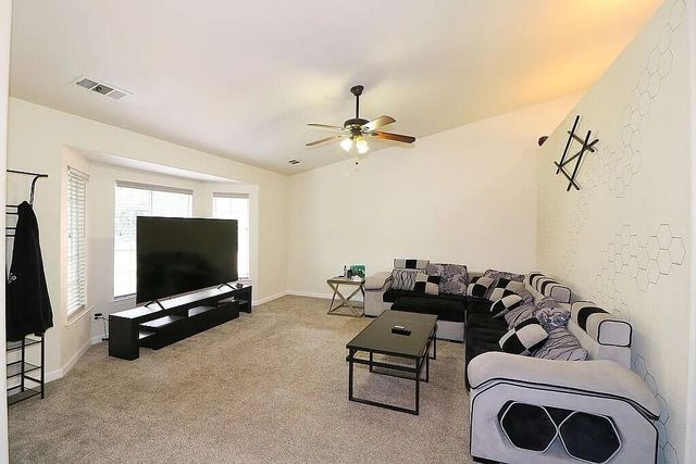 3527 Adams Lane, Redding, CA 96002