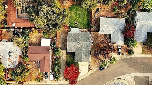 3527 Adams Lane, Redding, CA 96002