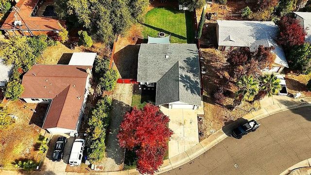 3527 Adams Lane, Redding, CA 96002