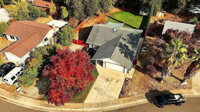 3527 Adams Lane, Redding, CA 96002