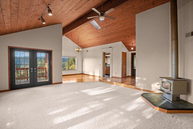 3000 Espina Loma Dr, Camino, CA 95709