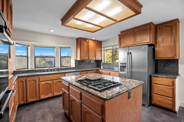 3000 Espina Loma Dr, Camino, CA 95709