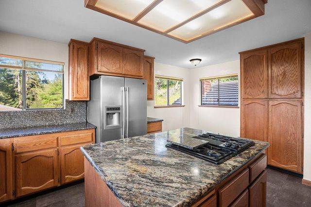 3000 Espina Loma Dr, Camino, CA 95709