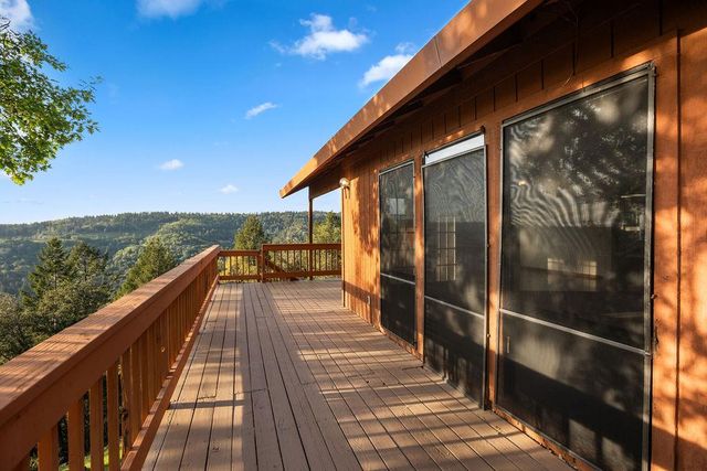 3000 Espina Loma Dr, Camino, CA 95709